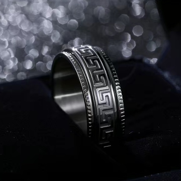Black Greek Key Anxiety Fidget Spinner Ring - Picture 2 of 4